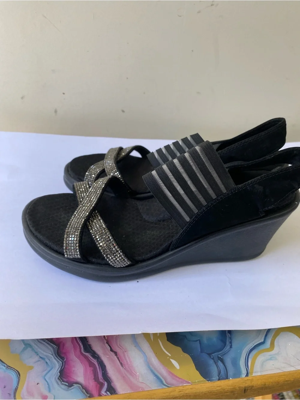 Skechers Rumblers Black Rhinestone Wedge Sandals Striped Elastic Size 7W Y2K